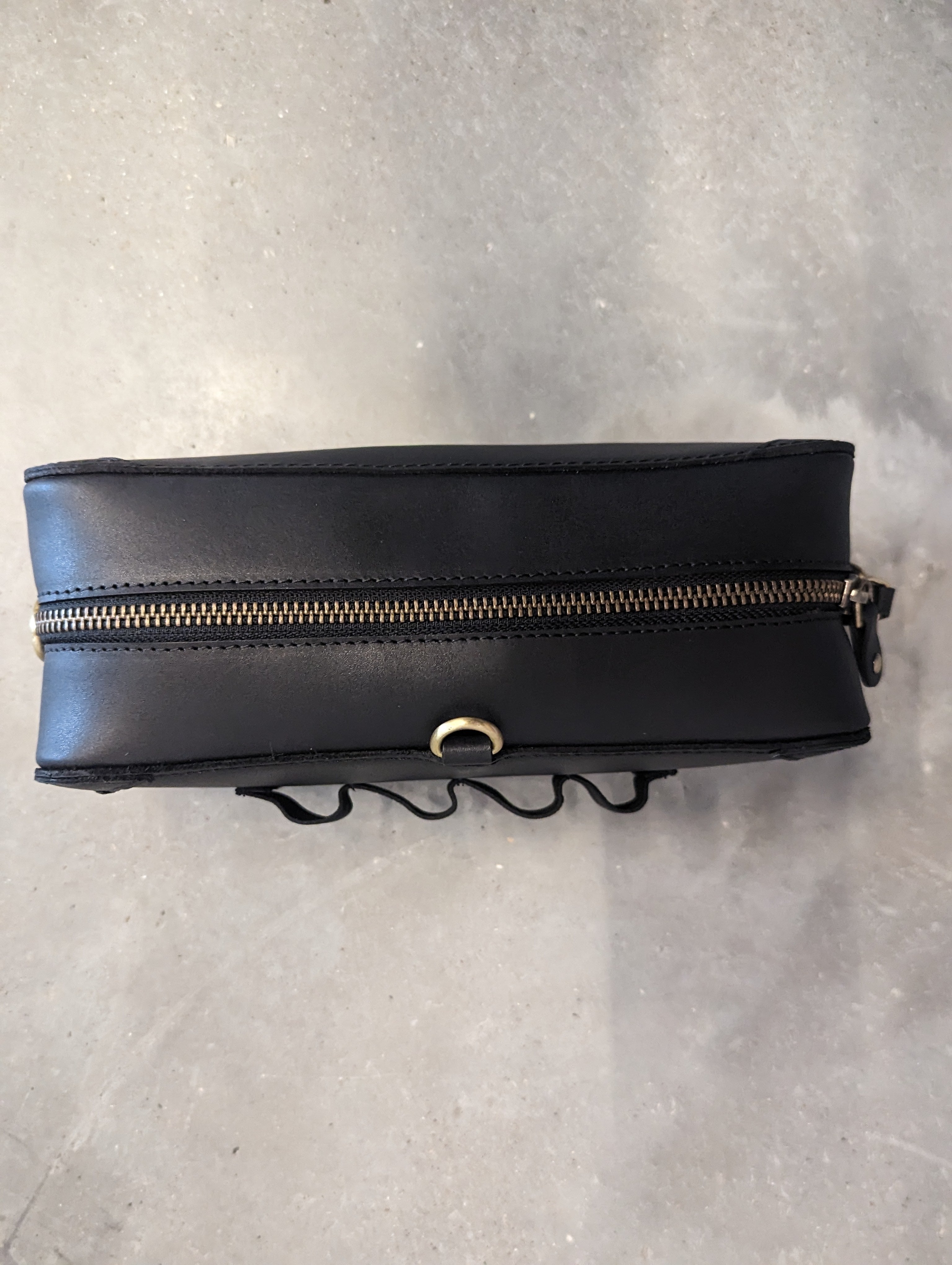 Leather Knuckle Bag v2.0 Black Tennyson