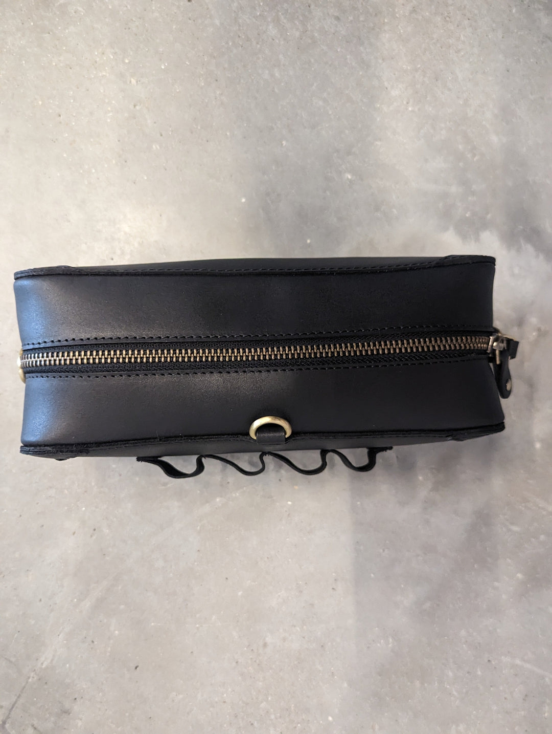 Leather Knuckle Bag v2.0 Black